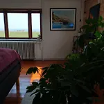Idyllisk Gard Med Ro, Plads Og Havudsigt Hesselager