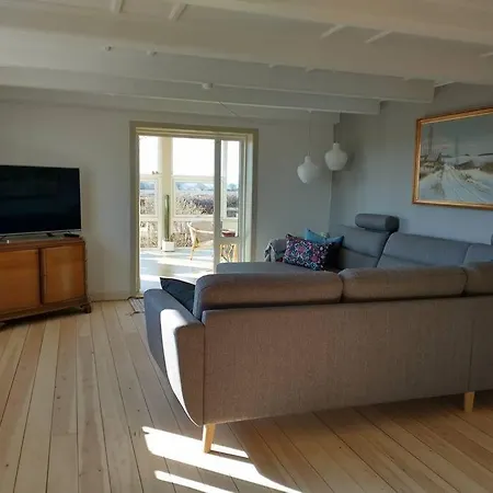 Hébergement de vacances Idyllisk Gard Med Ro, Plads Og Havudsigt Hesselager
