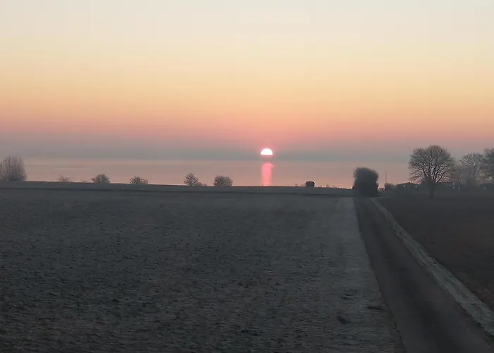 Idyllisk Gard Med Ro, Plads Og Havudsigt بيت للعطل